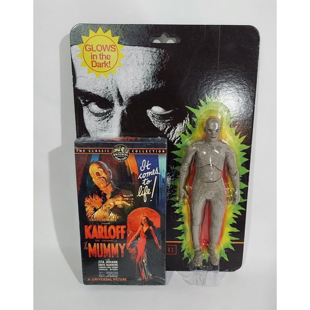 VHS The Mummy 1932 Version Universal Glow In The Dark 8" Figure Both Sealed - Picture 2 of 15
